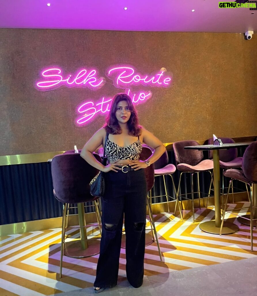 Luviena Lodh Instagram - At an event! #luvienalodh #silkroute #event