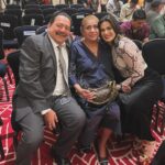 Luz Elena González Instagram - Gracias Dios por darme la fortuna de poner en el camino de mi vida a dos personas que la han transformado!!! @canelavill que mas que una amiga eres una madre para mi. Nunca me sueltas de la mano y estás al pendiente de todo lo que me pasa y de cómo estoy. Eres una gran maestra de vida pero sobre todo puro amor ♥️ te amoooooo con todo mi corazón!!! @victorgonzalez_dr.simi te admiro y te respeto pero sobre todo te quiero! Eres un ser humano único y de quien aprendo todos los días, un gran empresario y un hombre entregado al servicio social, nuestro país es mejor gracias a todo lo que has hecho en estos años, un gran ejemplo y muy merecidos los reconocimientos y nombramientos a los que te has hecho acreedor