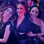 Luz Elena González Instagram - Que bonito es poder celebrar la vida de las personas que queremos!!! Pasa el tiempo y la vida nos sigue dando la oportunidad de seguir abrazándonos y compartiendo momentos inolvidables!!!!! Feliz cumpleaños mi querido @soyrodrigovidal espero que Dios te siga llenando de bendiciones y el amor, la salud y el dinero siempre estén presentes en tu VIDA ❤️🥳✨🎂🍾🎉🎁🎈te queremos @shoesignature @josejoeloficial #karlitaRuvalcaba #karlita