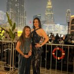 Luz Elena González Instagram - Gracias 2023 por todas las bendiciones que me diste!!!! Sueños cumplidos y mucha felicidad♥️♥️♥️♥️ 2024 te recibo llena de ilusión y a seguir disfrutando cada momento de mi vida con todas las personas que amooooooo mi hermosa familia ♥️♥️♥️♥️ que sea un gran año para todos ustedes mis amores 🍾🎉🎈🎊