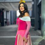 Luz Elena González Instagram - ¡Parece princesa pero todos sabemos que es una REINA! 🤩✨💃🏻 Hermosa @luzelenaglezz. #VLA