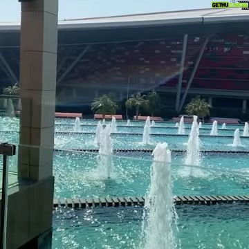 Luz Elena González Instagram - Un día de montañas rusas 🎢 en @ferrariworldyasisland y nos subimos a la más veloz del mundo y compré la foto por qué los primeros 10 segundos no pude respirar de la velocidad y mi cara ni cómo moverla 😂😂😂😂 yo que soy tan intrépida literal me quedé congelada no pude gritar y creo que nadie lo hizo los primeros segundos y de paso me espante por Majito que está más chiquita, pero ella bajó feliz y bueno Santi ni se digaaaaaa hasta los brazos subió y yo pensé que se iba a lastimar pero no y por supuesto se subió 4 veces más ☺️!!!! Yo en calidad de bulto me fui a sentar y esperar que se me bajara o se me subiera la presión por que ya ni supe que era lo que sentía 😆😆😆😆😆... Un día más disfrutando de este increíble país e impresionantes construcciones 😍😍😍😍😍😍 es una belleza!!!! ❤️ amamos Dubai ❤️ Hermoso viaje familiar ❤️❤️❤️❤️❤️❤️!!!!