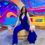 Luz Elena González Instagram - Feliz mitad de semana ❤️✨ . Gracias por mi Outfit @dreamsfstudio que el día de ayer me preguntaron mucho de donde era 😍❤️✨