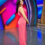 Luz Elena González Instagram - ¡Ten una noche increíble! Y recuerda que mañana tenemos una cita a las 8:55 AM en #VLA. 🤩✨💃🏻🙌🏻