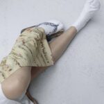 Lyubov Aksyonova Instagram - • Отсечь слова. Ненужное отбросить. Радостно вздохнуть. Фото: @balokina Стиль: @aleksandra.georgie