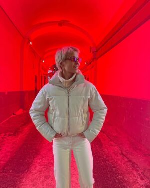 Lyubov Aksyonova Instagram - Иногда одна неверная буква способна испортить вес.