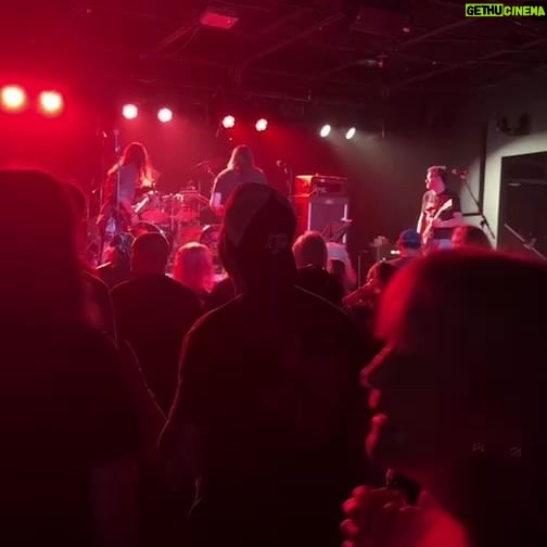 Lzzy Hale Instagram - Nashville’s king metal guru @etbrown4 rocking @megadeth at @thebasementnash for @rareharenashville