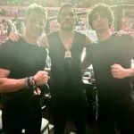 Márcio Garcia Instagram - Obrigado pelo convite @venum_br @ufc @ufc_brasil !!! Eu e meus filhos @pedrosrgarcia e @pipo.garcia_ curtimos muito! Evento impecável em todos os sentidos! Parabéns!!! Confesso que apesar de ter me divertido muito com o meu filho, em alguns momentos parava pra pensar nas vítimas do Rio Grande Do Sul. Em como alguns deles poderiam estar naquele momento. Por tanto peço a você que independentemente de estarem vivendo suas vidas rotineiramente, também não se esqueçam. Em algum momento faça uma oração, e se possível uma doção de qualquer valor! O pix para uma doação com total segurança está na legenda do meu último post! Bom domingo! Boa semana 🙏🏼❤️
