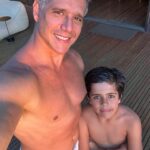 Márcio Garcia Instagram - Passando aqui com o meu filhote e parceiro inseparável, João pra desejar a todos vocês uma excelente semana! Que possamos ser gratos a Deus, contemplar a natureza, ser responsáveis com a nossa saúde e amadurecer espiritualmente enxergando os que estão a nossa volta! #boanoite #boasemana
