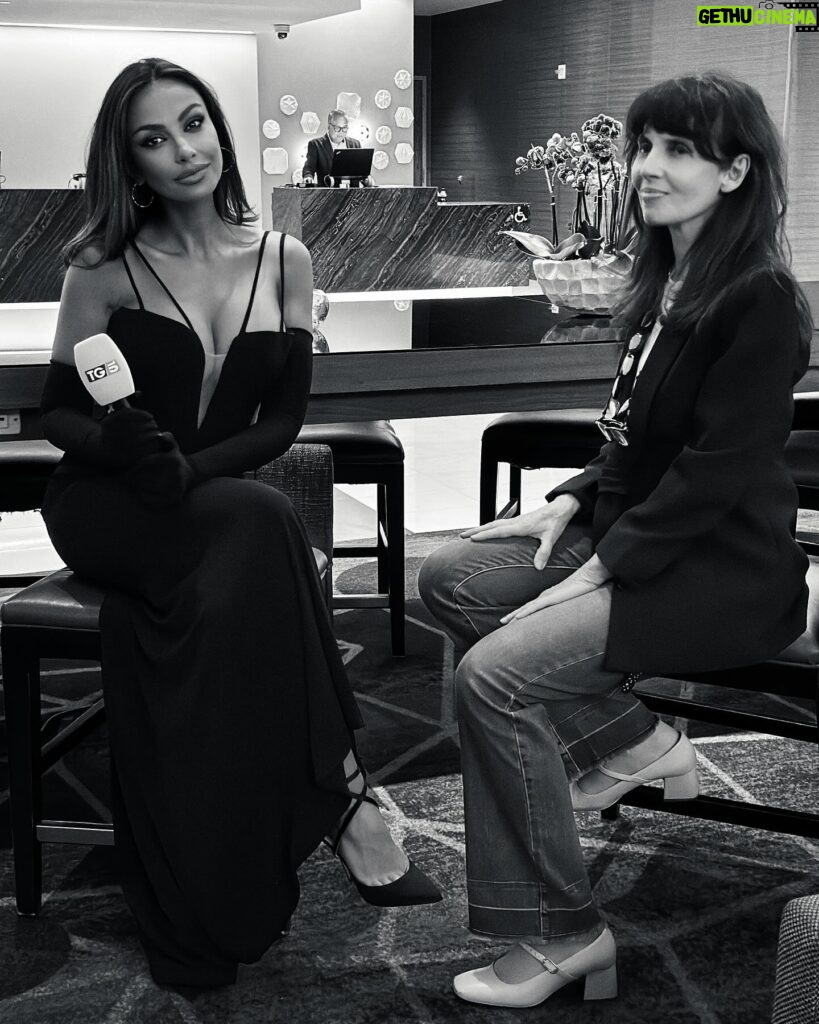 Mãdãlina Ghenea Instagram - Interviews in Los Angeles during Oscar week @posh_management_la 📸 @edward_aninaru