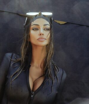 Mãdãlina Ghenea Instagram - So excited for my movie ‘Deep Fear’ @collider anticipates it becoming a cult classic  DEEP FEAR releases in the UK across select cinemas (UK and Ireland) and on Amazon, iTunes, Sky Store, Google Play, Microsoft, Rakuten, Virgin and BT from 30th October 2023. Can’t wait? Preorder now here: https://itunes.apple.com/gb/movie/deep-fear/id1710368745