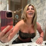 Mélanie Amar Instagram - J’ai une idee qui me chatouille l’œsophage 😅🤣