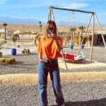 Mélanie Orlenko Instagram – Desert 🌵🐪 🧡
Ref de ma tenue @sheinfrance_ :
Cottnline T-Shirt Cocotier Et Lettre : 23380624
SHEIN Tall Jean Droit À Poche : 23083219
Avec mon code : BFMELANIE
-15% dès 29€ d’achat, -20% dès 69€ d’achat sur tout le site français @sheinofficial  #SHEINblackfriday #SHEINGoodFinds #SHEINforAll #loveshein #saveinstyle #publicité 
Collaboration commerciale rémunérée