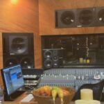 Mélanie Thomas Instagram - Nothing makes me happier 🦋 #studio #recordingstudio #melaniethomas Currently recording a new style of song for me, the result is just incredible, stay tuned 🙇🏽‍♀️