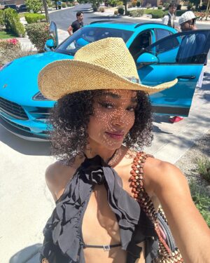 Mélanie Thomas Instagram - 1st Coachella was fun ✨🤠