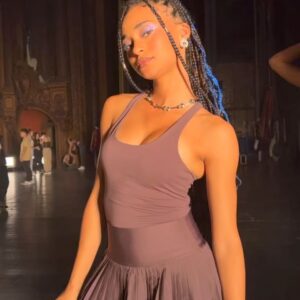 Mélanie Thomas Instagram - The musicale is OUTTT!!! @op3nworld @nowunited #themusicalnowunited
