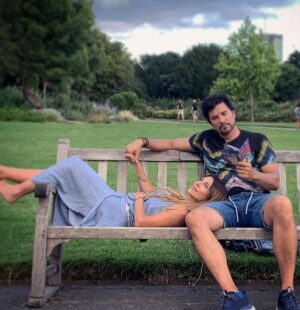 Mónica Ayos Instagram - 🎞️♥️⏳This is us⏳♥️🎞️
Pasado y presente
@diegooliveraok ❤️‍🔥
