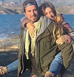 Mónica Ayos Instagram - 🎞️♥️⏳This is us⏳♥️🎞️
Pasado y presente
@diegooliveraok ❤️‍🔥