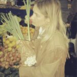Müge Boz Instagram - Organik pazarcılık 🥑🥦🫑🥒🥬🍏 Photos credit 📸 @canererdeniz