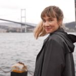 Müge Boz Instagram - Plastik ayak izinizi azaltarak alışveriş yapmak ister misiniz? ✨ Biten OMO sıvı deterjan şişenizle Ortaköy 3M Migros’daki OMO Yeniden Dolum Noktası’na gelip, OMO şişenizi yeniden doldurabilirsiniz🥰 Üstelik daha ekonomik!🌟 @omoturkiye​ #işbirliği