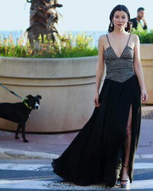 Müjde Uzman Instagram - From #mipcom2024 
Dress: @zeynepkartalofficial
Saç: @sabitakkaya
📸: @bettymazalto_photography