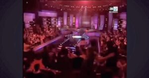 MOHAMED BASSOU Instagram - أحسن راس العام كان 2016 غنى فيه بونو لا علاقة ومن تما وحنا بييييخر