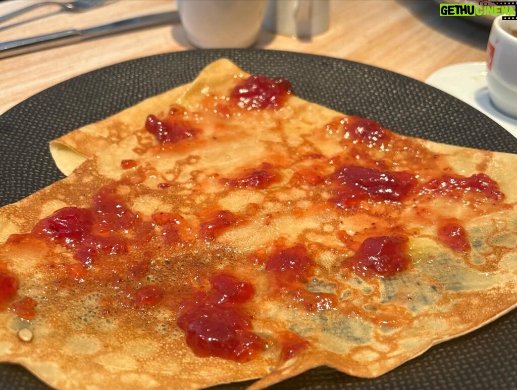 Maíra Azevedo Instagram - #breakfast
