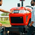 Ma Ka Pa Anand Instagram - EICHER PRIMA G3 தான் என்னோட பெர்சனாலிட்டிக்கு ஏத்த மாதிரி தரமான டிராக்டர். இந்த முடிவ ஏன் நான் எடுத்தேன்னு தெரிஞ்சுக்க இந்த வீடியோவ என்னுடைய YouTube channel -ல பாருங்க. EICHER PRIMA G3 டிராக்டரை பத்தி பல விஷயம் உங்களுக்கு தெரியவரும். #EicherTractors #PRIMAG3 #AlagHainHum #EICHER #Tractor #Farm #Farmer #Agriculture #Farming #LatestTractor #FarmImplements #FarmLife #RuralLife #Style #Technology #Comfort #PowerfulTractor #MakapaAnand #MaKaPa #Makappa #MaKaPaOnTheFarm #Tamil