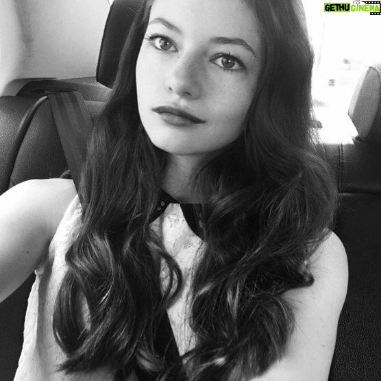 Mackenzie Foy Instagram - 😊