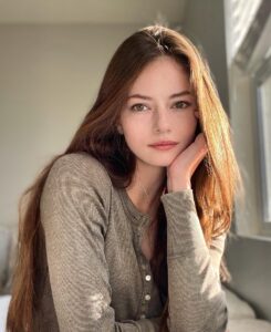 Mackenzie Foy Instagram -