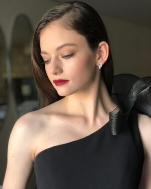 Mackenzie Foy Thumbnail - 209.1K Likes - Top Liked Instagram Posts and Photos