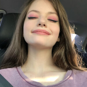 Mackenzie Foy Thumbnail - 224.3K Likes - Top Liked Instagram Posts and Photos