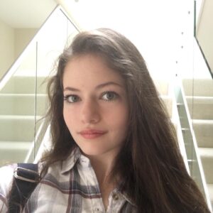 Mackenzie Foy Instagram - ✨Good morning✨