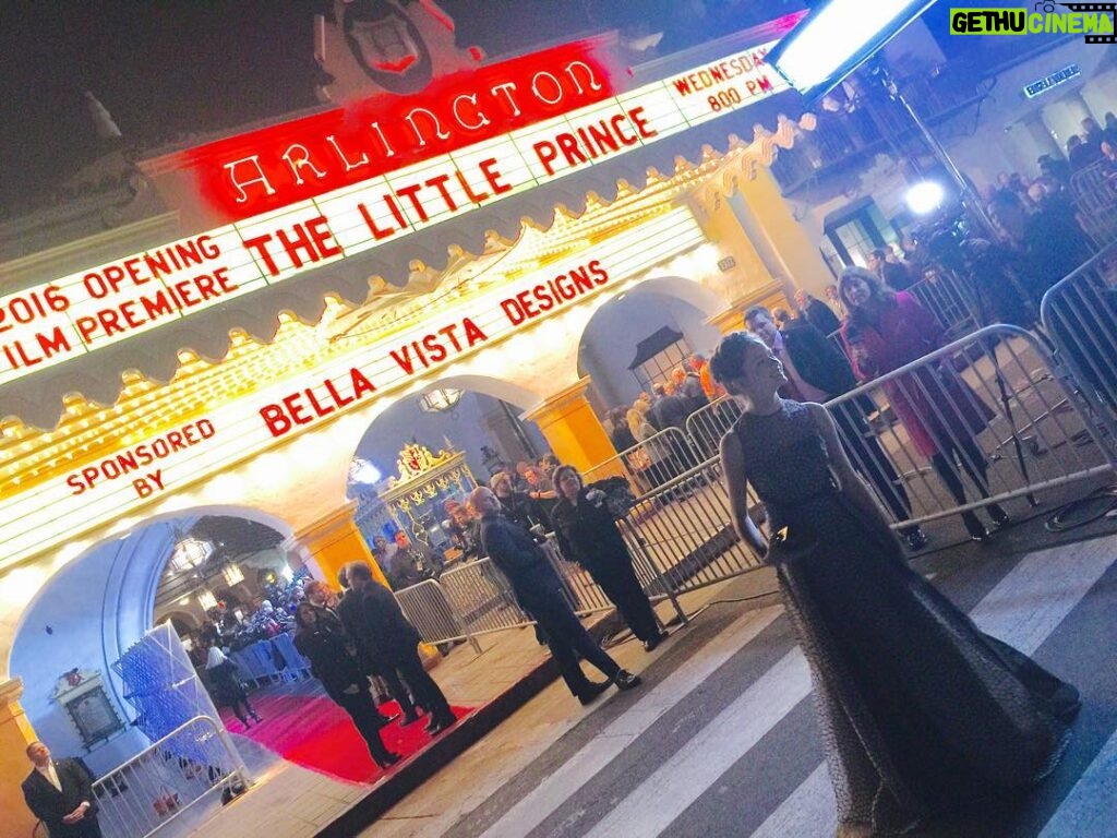 Mackenzie Foy Instagram - I had such an amazing time!!! Thank you to the wonderful people who helped me feel so elegant tonight!! @jillandjordan @coleencampbellolwell @ryanrichman #lelarose #sbiff #thelittleprince