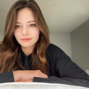 Mackenzie Foy Thumbnail - 318.2K Likes - Top Liked Instagram Posts and Photos