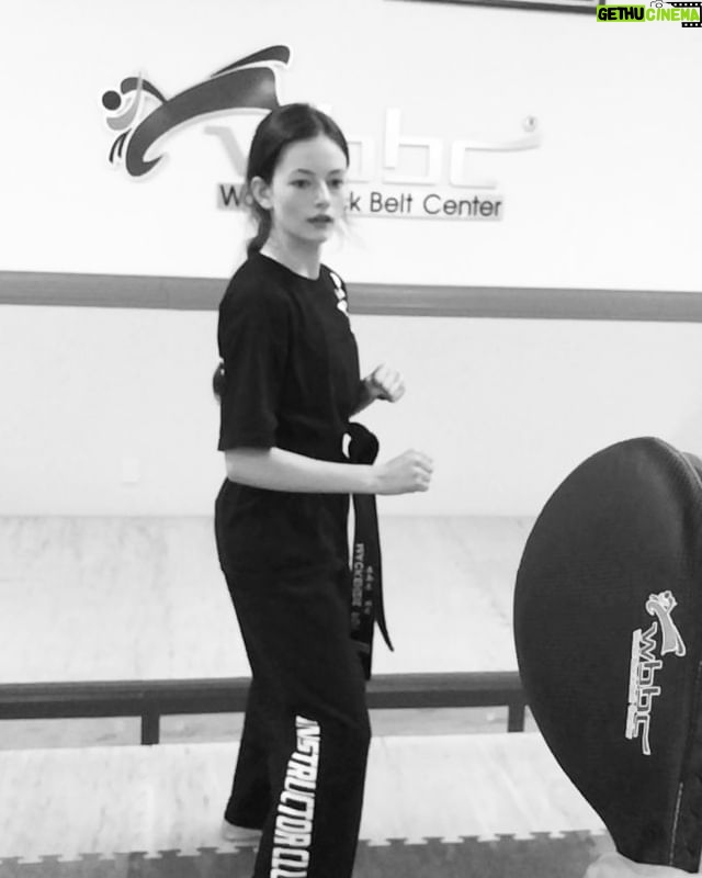 Mackenzie Foy Instagram - Trying to perfect a new kick 😊🥋