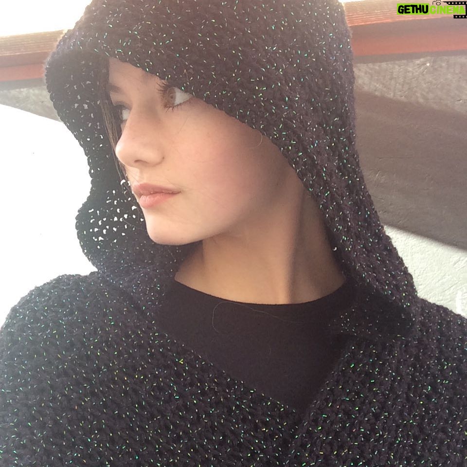 Mackenzie Foy Instagram - Thank you to my beautiful Nana who made me this incredible hooded scarf! Now I can dramatically look off into the distance in style😊