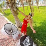Madeleine Matar Instagram - أتمنى لكم عطلة نهاية أسبوع سعيدة مليئة بالراحة والفرح مع أحبائكم. استمتعوا بكل لحظة، وأعيدوا شحن طاقتكم للأسبوع القادم! 🌸✨ #MadeleineMatar #مادلين_مطر
