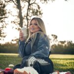 Madeleine Matar Instagram - عندما يلتقي جمال الطبيعة بسحر الغروب، تتلاقى الروحانية والسكينة في قلبي. لحظات تستحق التوثيق والاحتفاظ بها دائمًا. 🌅🌿 #عشاق_الطبيعة Photo by @elieabouantounn / @trendymindsfr Hair & Makeup @eliefares.beauty #MadeleineMatar #مادلين_مطر #غروب_الشمس #سحر_الغروب