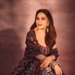Madhuri Dixit Instagram - Eyes that tell a thousand stories ❤️ #monday #mondaymotivation #photoshoot #photooftheday #dancedeewane