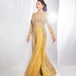 Madhuri Dixit Instagram - Bringing my own ray of sunshine ☀️🌷 #monday #mondaymood #dancedeewane #photooftheday #photoshoot