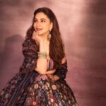 Madhuri Dixit Instagram - Eyes that tell a thousand stories ❤️ #monday #mondaymotivation #photoshoot #photooftheday #dancedeewane