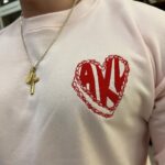 Madison Reyes Instagram - Action shots of our new All Kinds of Love Crewneck wore it out to the gym looking prettyyy good! Did you get your hands on one? Orders to be shipped out soon just waiting on correct tote bags 🩷 (sweats not available)