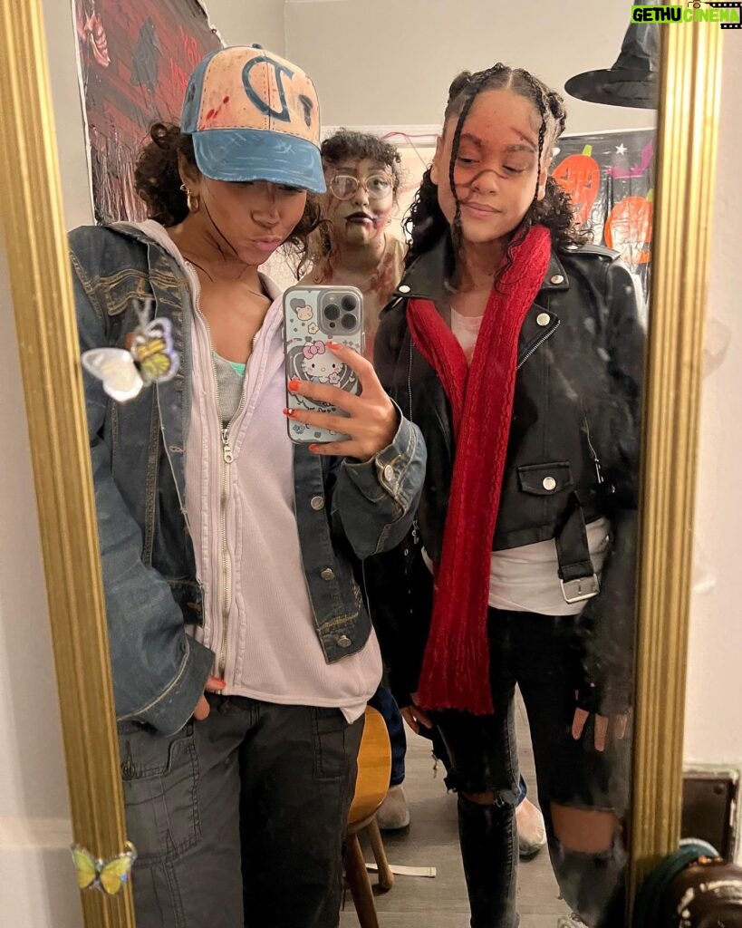 Madison Reyes Instagram - Guess who else I was for Halloween 🙇🏽‍♀️ P.S my little sister Megan made my hat !