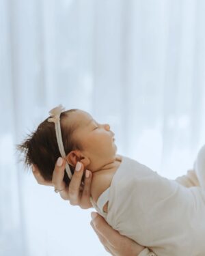Madisson Hausburg Instagram - Happy Mother’s Day (and happy three months to Sunday)! 🩷 

Three years ago on this holiday, I announced to my family that I was pregnant and we all celebrated my first Mother’s Day together. After Elliot died, Mother’s Day became a very heavy day for me. I never questioned or doubted my title of mom, but motherhood is so much more complicated and confusing without a living child to hold. Today, I am so grateful to celebrate being a mom to both of my children even if it’s not in the way I hoped…with both of my babies earthside. And although my role as mom looks drastically different now than in years past, my love for Elliot and Sunday remains as strong as ever. 

Sending extra love and a big hug to those whose hearts feel heavy today. To those who are missing their mothers, to those who are missing their children, and to those whose arms feel so terribly empty…I see you. You are not alone. 

And as always…I miss you so so very much, my sweet Elliot. Today and everyday. Thank you for making me a mom🪽