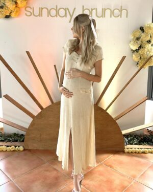 Madisson Hausburg Instagram - Sunday Soto ☀️ We had the best day celebrating our baby girl! We are so grateful to our Florida friends and family for joining us at the beautiful property where we were married. It is also home to Elliot’s memorial site and garden. We are forever thankful to @misionlagoestate and @oroeventco. Here’s to our little family of four! You are so loved, little Sunday 💛