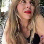Mae Whitman Instagram - SALE SALE SALE Watch me try hard to be normal doing my fave look from www.juliehewettla.com