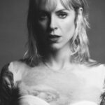 Maggie Civantos Instagram - 🖤playing with @jessrodriguezphoto 🔥🤍genia🤍