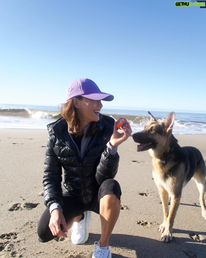 Maggie Q Instagram - MY MORNINGS! Every day I can manage, the dogs and I get out for beach walks and mountain hikes. ps - always remember your sunscreen!