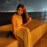 Mahima Makwana Instagram - Flashback Friday of Devika’s looks from #TumseNaHoPaayega styled fantastically by my fav @niharikabhasinkhan21 Maam on my current fav film track! 🤍 #toolatepost #nevermind #devika #tumsenahopaayega #bye
